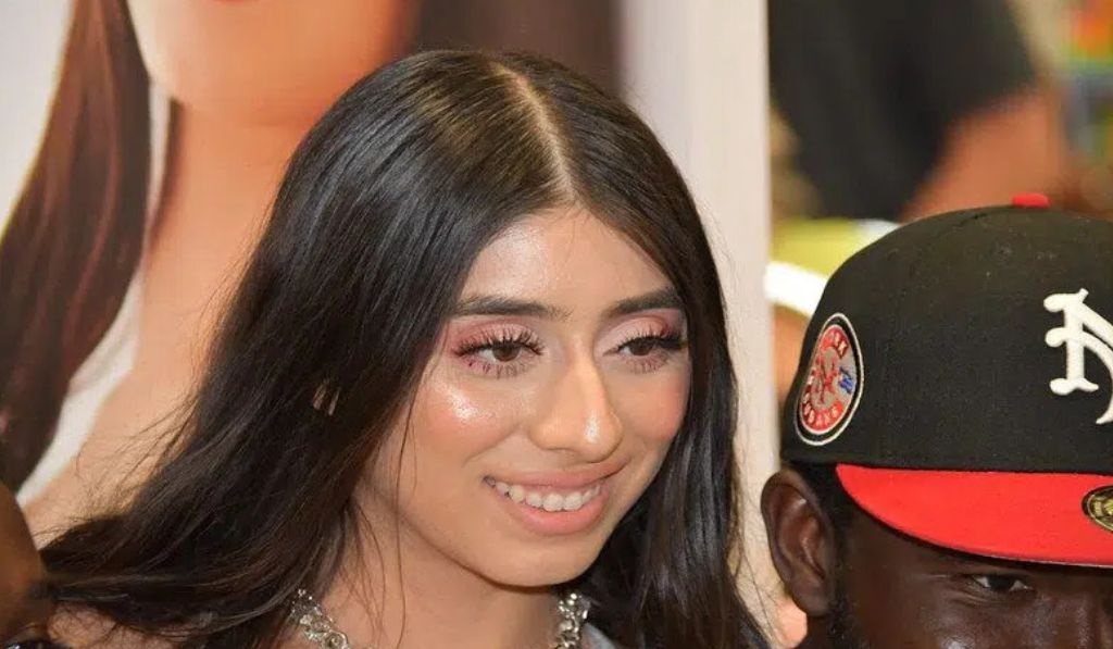 violet myers net worth